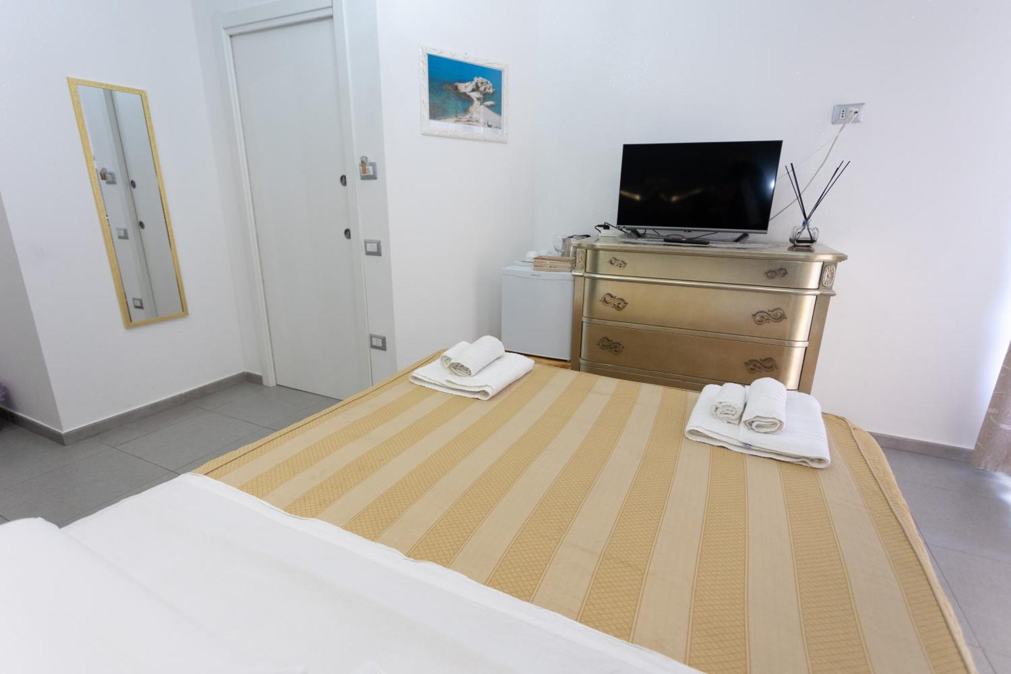 Residenza Luce Sul Mare Aparthotel Tropea Buitenkant foto