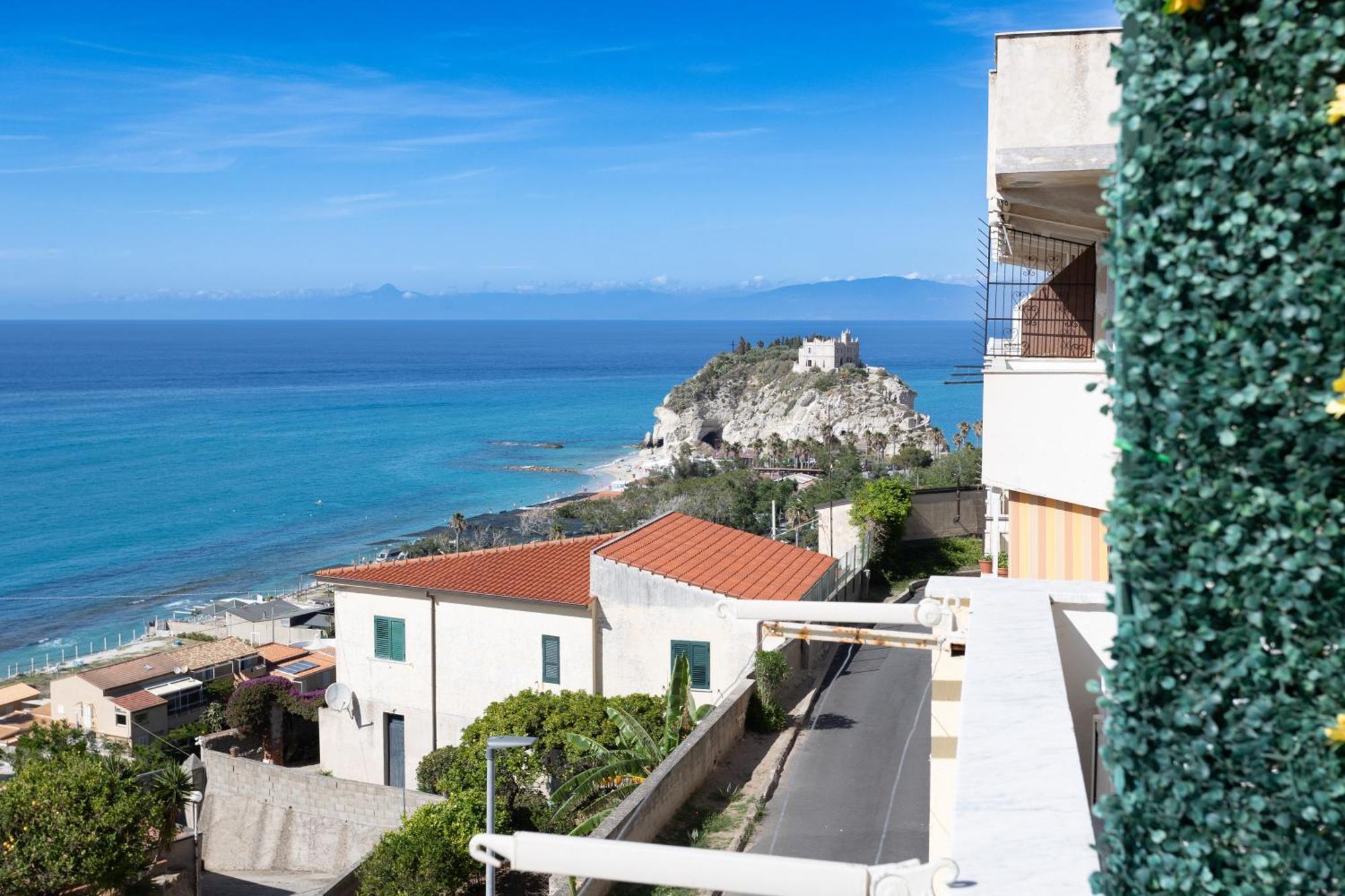 Residenza Luce Sul Mare Aparthotel Tropea Buitenkant foto